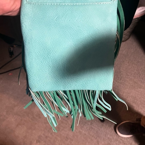 NWT leather purse small fringes and chain strap that’s removable - Picture 7 of 8